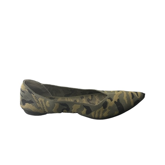 Steve Madden Women’s Pointed Toe Flats Camo Camouflage Green Shoes Size 7.5 - Picture 7 of 12